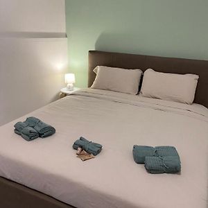 Lavica Airport Catania B&B